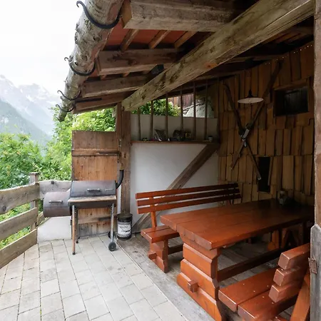 Rustic Farm In Tyrol With Mountain Views, Cleaning Included Apartmán