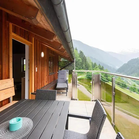 Rustic Farm In Tyrol With Mountain Views, Cleaning Included アパート トバーディル